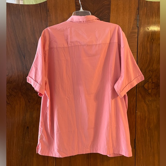 Men’s Cubavera peach color shirt with white stripe. - Picture 3 of 3